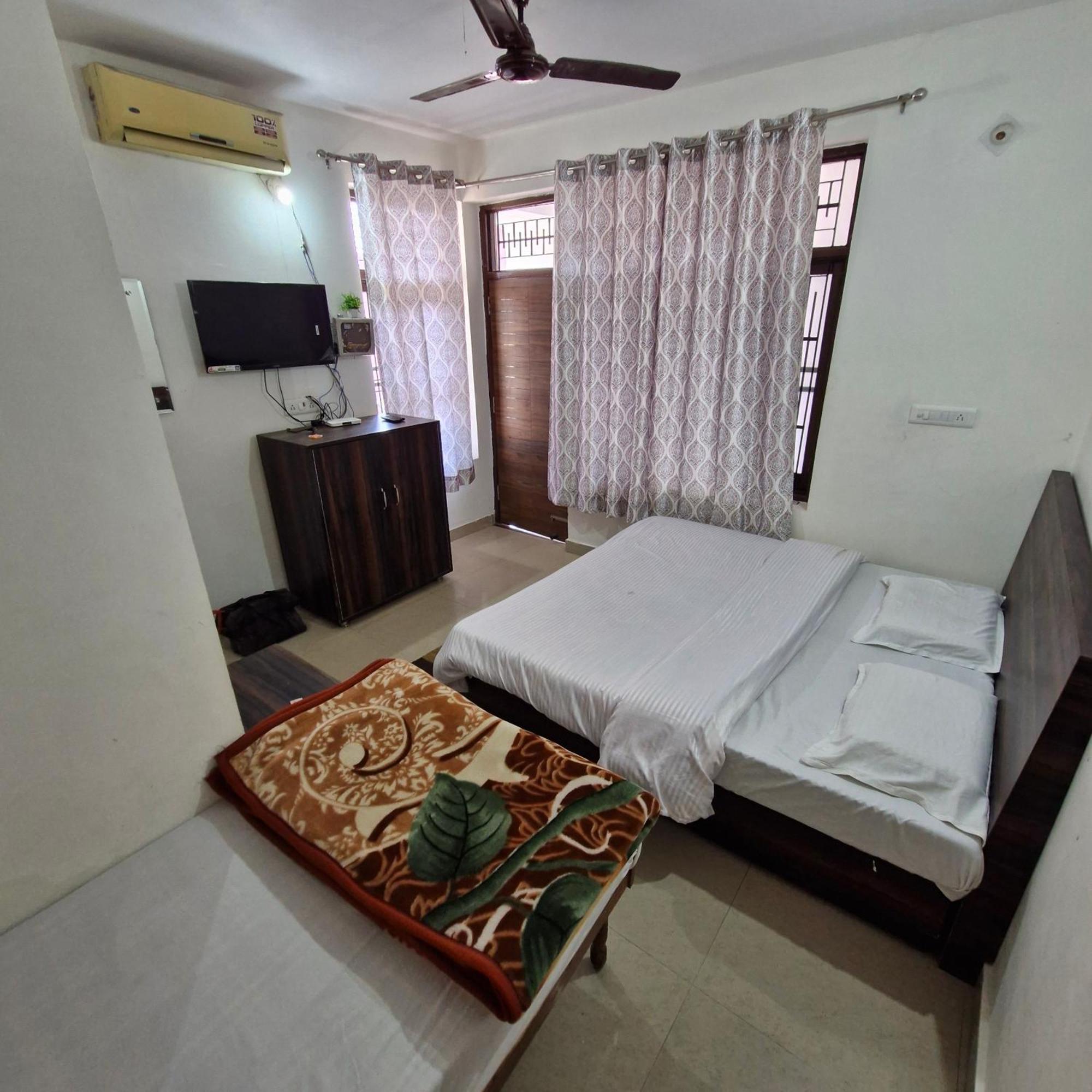 Saatvik Homestay Katra  Room photo